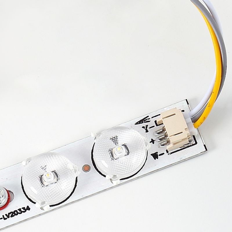 Cercle Baby Room Flushmount Light with Giraffe Acrylique Animal LED Ceiling Light in White