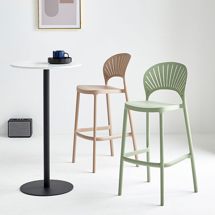 Industrial Armless Low Back Bar Stool Indoor Stackable Plastic Bar Stool