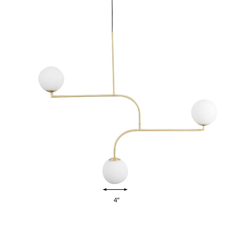 3 Lichter im Innenhänge Kronleuchter Licht mit globalem weißen Glasschatten Moderne Gold Finish -Anhängerlampe
