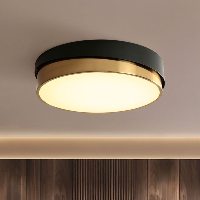 Black and Gold Modern Flush Light Circle 1-Light Ceiling Flush Mount for Bedroom