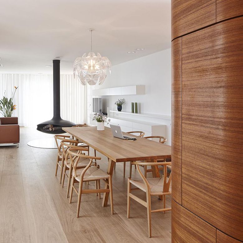 Solid Wood Contemporary Rectangular Dining Table Pine Wood Top Indoor Table