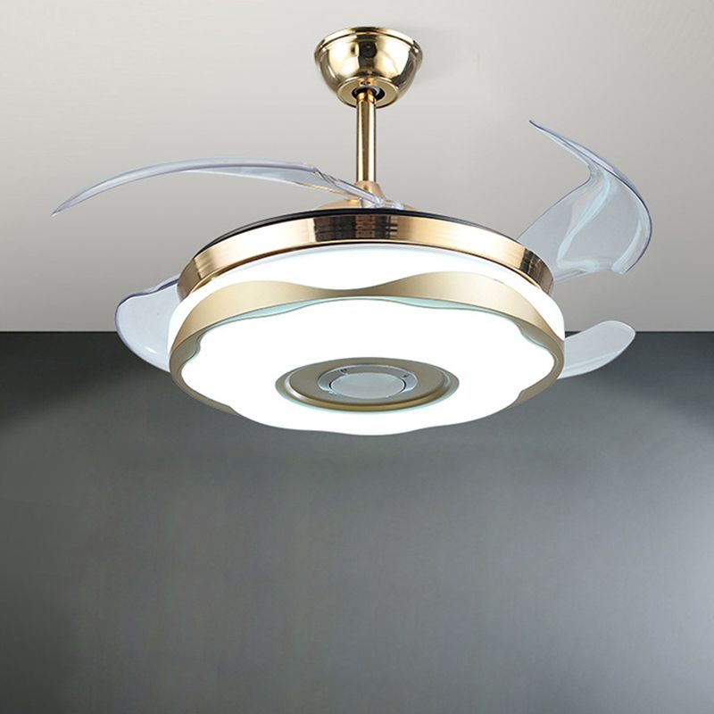Acrylblütenhänge -Lüfterlicht modernist 42 "W LED Gold in der Nähe der Deckenlampe mit 4 klaren Klingen