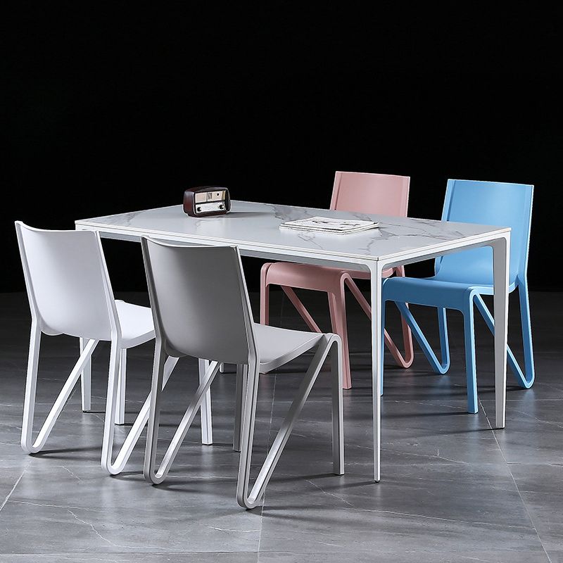 Chaise latéral de maison scandinave solide en plastique multicolore
