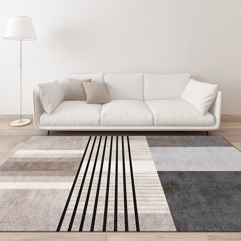 Black Modern Indoor Rug Polyester Striped Indoor Rug Non-Slip Backing Rug for Living Room