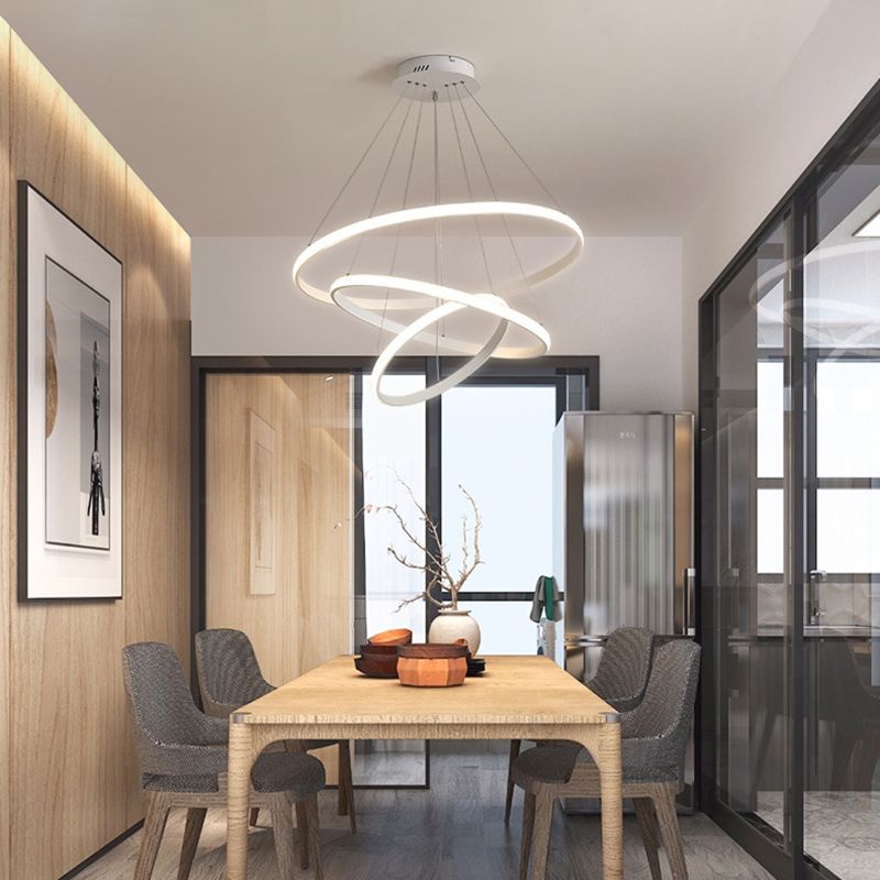 Luz de techo lineal de metal ligero LED moderno de moda con tono acrílico