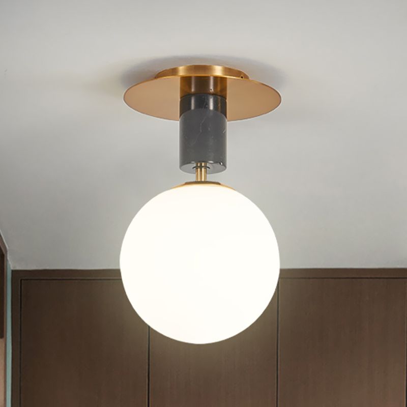Plafonnier sphérique en verre givré, luminaire minimaliste à 1/2 lumières, doré, pour chambre à coucher