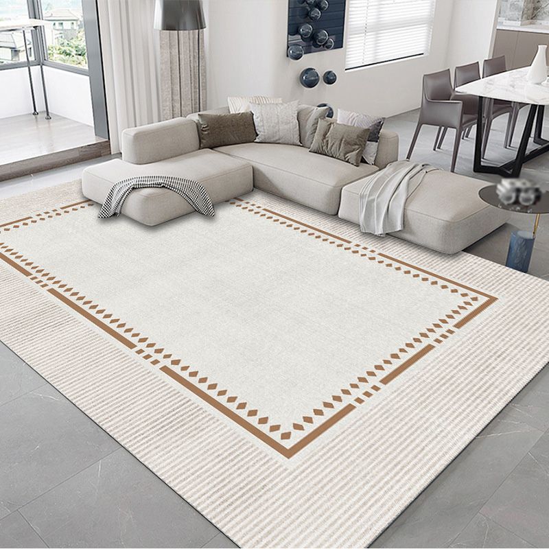 Beige Modern Carpet Polyester Rectangle Carpet Non-Slip Backing Carpet for Home Decor