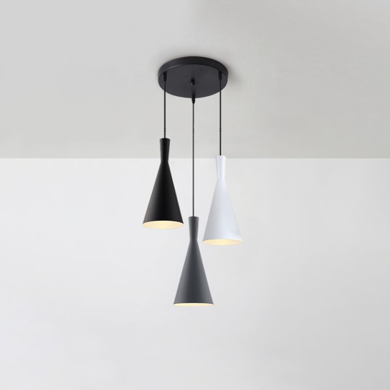 Entonnoir en cluster Light Light Nordic Aluminium 3 têtes d'éclairage de suspension blanc-gris-blanc avec canopée ronde / linéaire