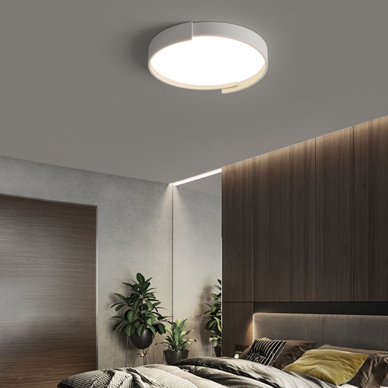 Gelakte ijzeren LED-plafondarmatuur in moderne, creatieve stijl acryl ronde inbouwmontage voor slaapkamer