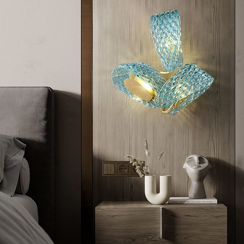 Modern Metal Wall Sconce Flower Shape Wall Light with Glass Shade for Bedroom