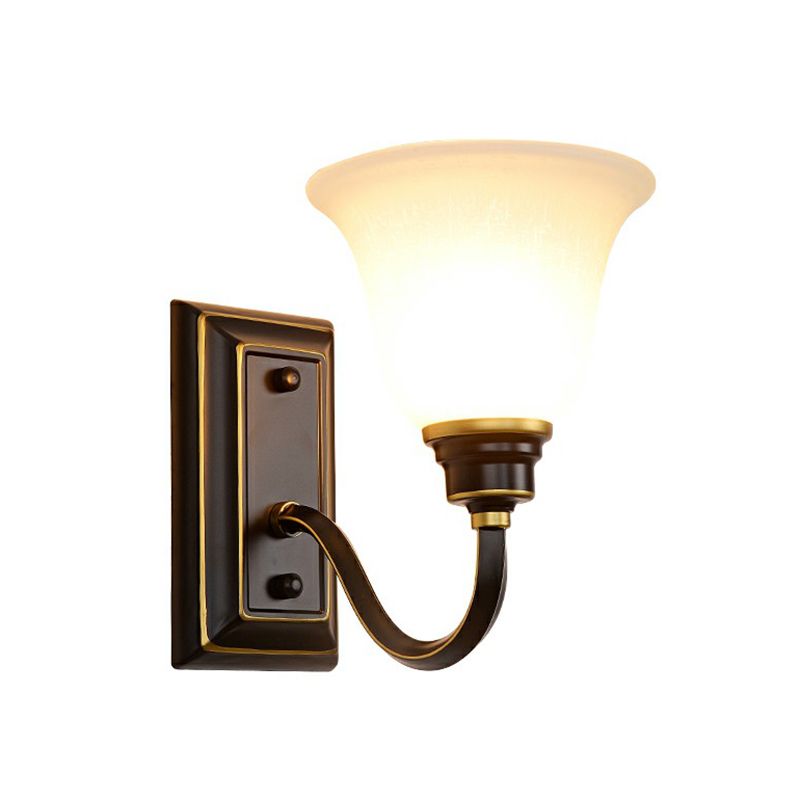 Wandelde foyer wandlamp antiek melkachtig glas