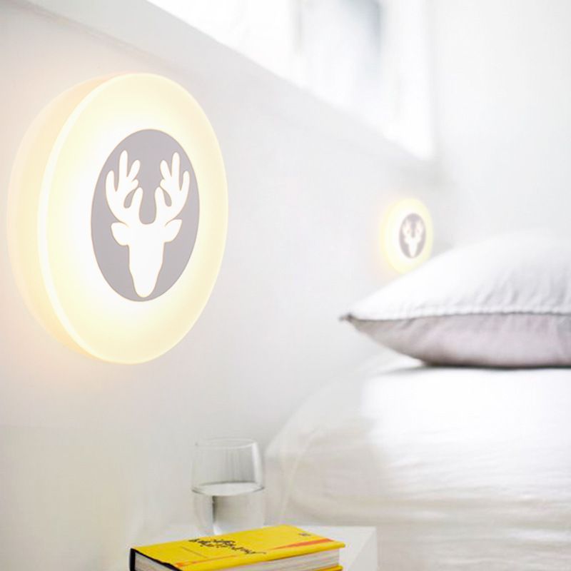 Modern Style Wall Light Sconce Creative Wall Light Fixture for Bedroom