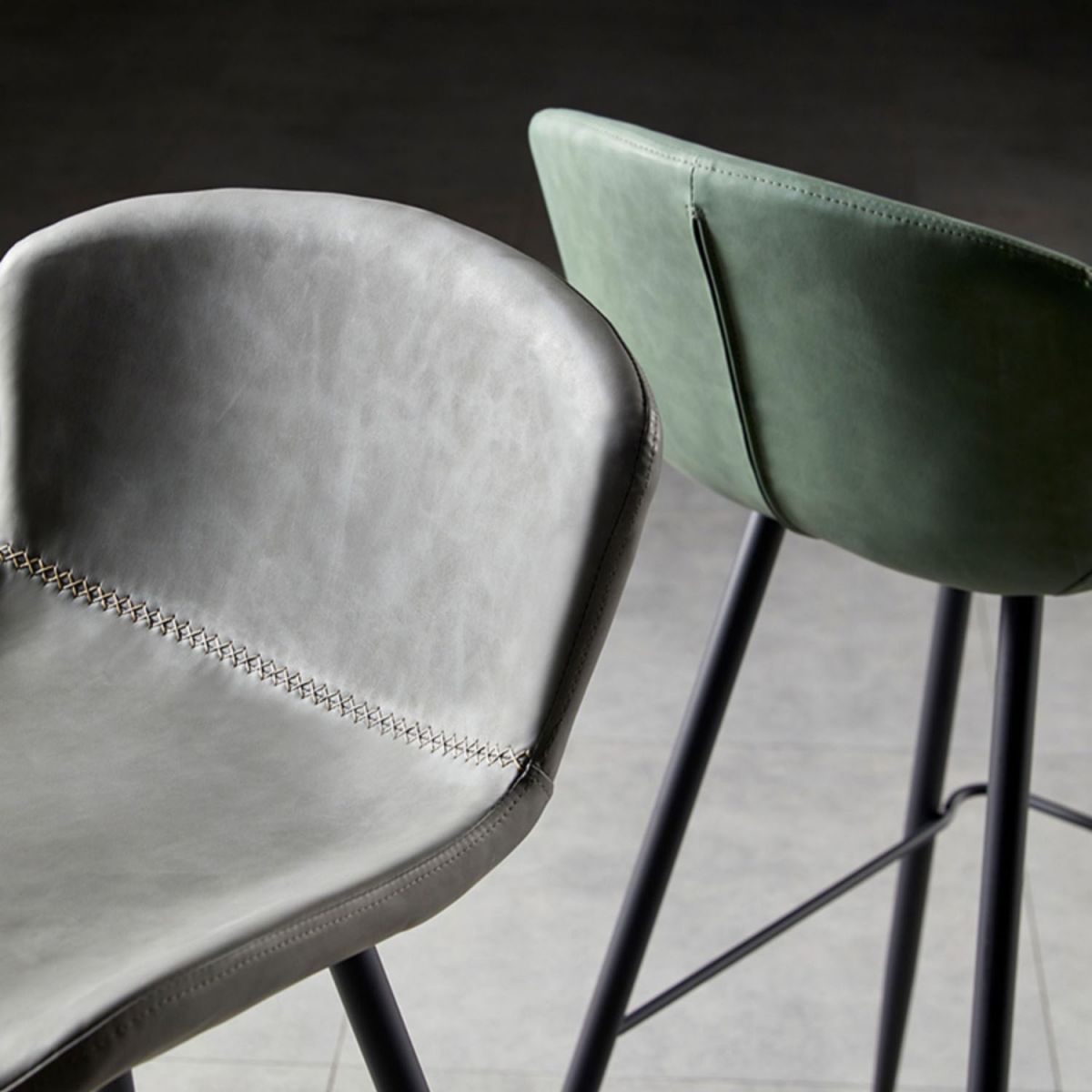 Scandinavian Bucket Backless Stool Leather Upholstered Counter Stool