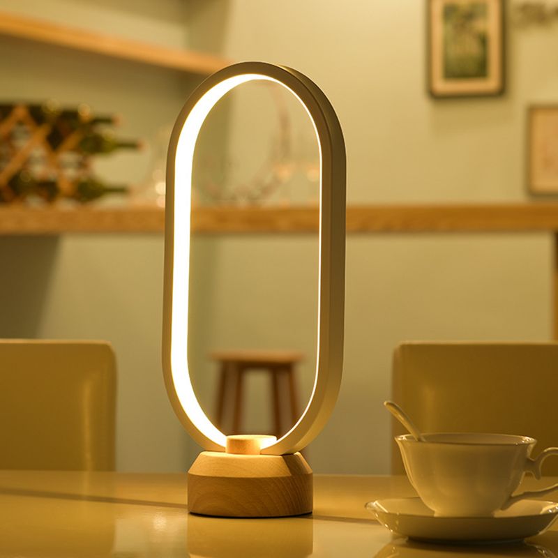 Moderne tafellamp met 1 licht met USB-poort lineair tafellicht voor slaapkamer