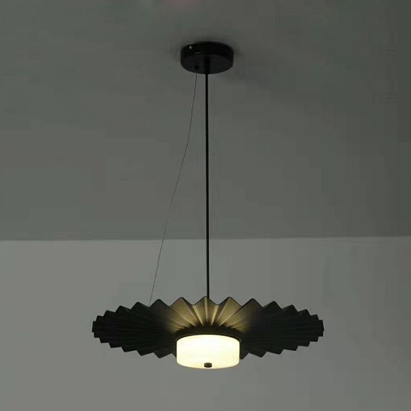 Circle Metal Hanging Light Modernist 1 Head Black/Gold Ceiling Suspension Lamp for Living Room