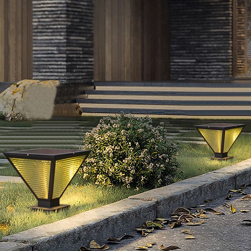 Geometric Shape Metal Outdoor Light Modern Style 1 Light Solar Pillar Lights in Black