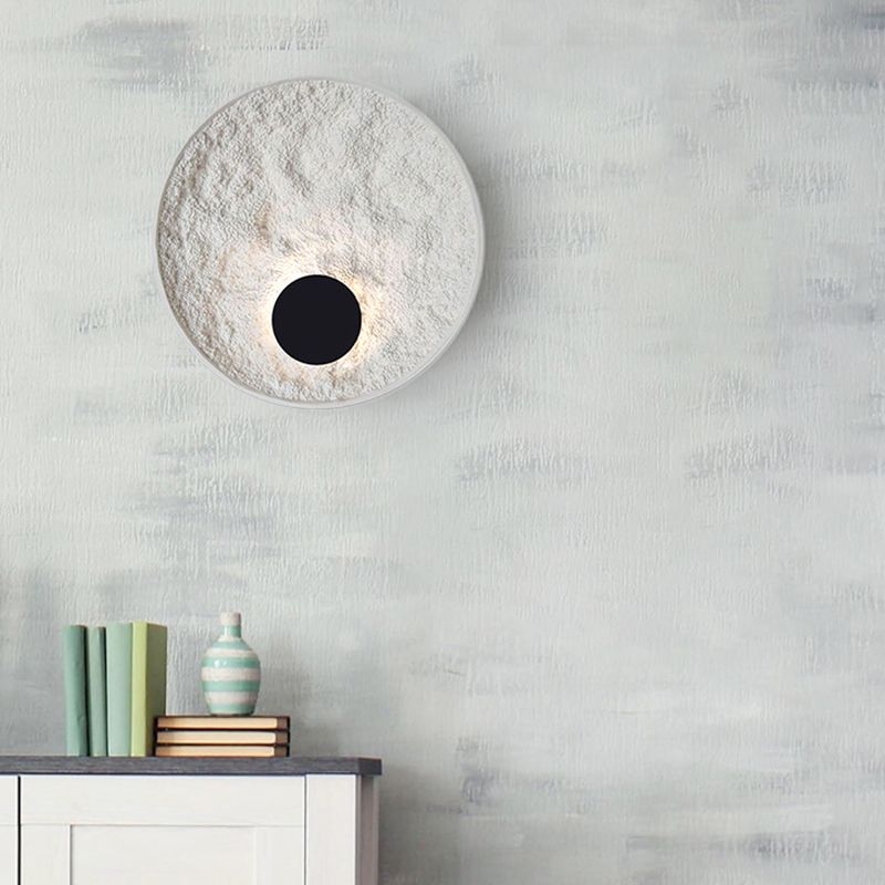 Linear Shade Resin Wall Sconce Modern Style Single Light Wall Lighting Fixtures in White