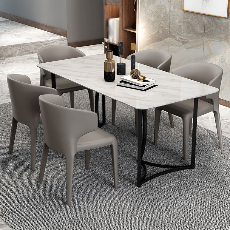 Silla de comedor con respaldo mate y respaldo de cuero para el hogar, estilo diseñador