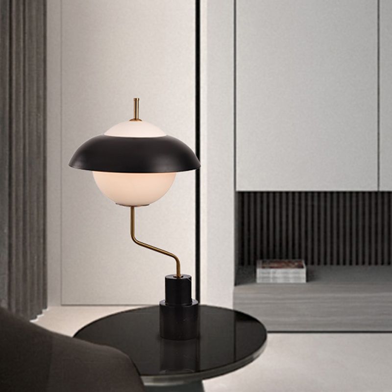 Untertasse Metallic Tischlicht modern