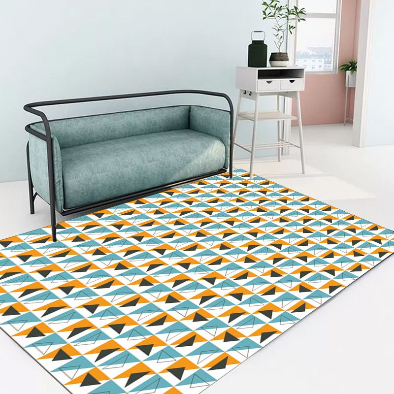 Contemporary Modern Rug in White Geometry Triangle Pattern Rug Polyester Non-Slip Carpet for Home Decoration