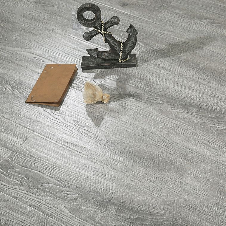 Brown Laminate Flooring Scratch Resistant Natural Oak Laminate with Click Lock