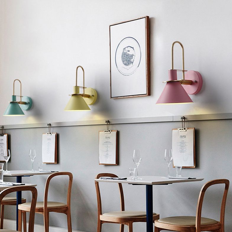 Apparecchiatura del corridoio a cono in metallo in metallo in stile Nordic