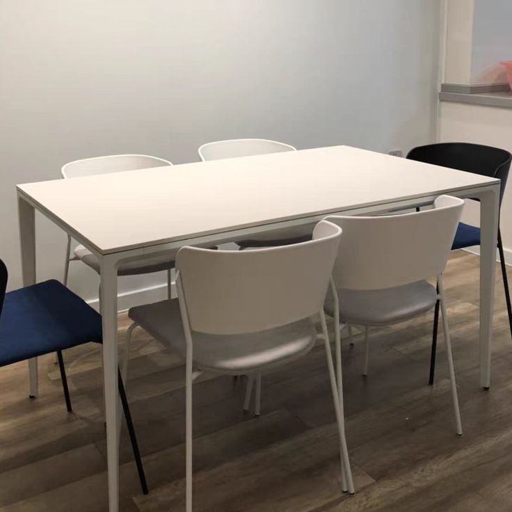 Rectangle Sintered Stone White Dining Table Simplicity 4 Legs Table for Dining Room