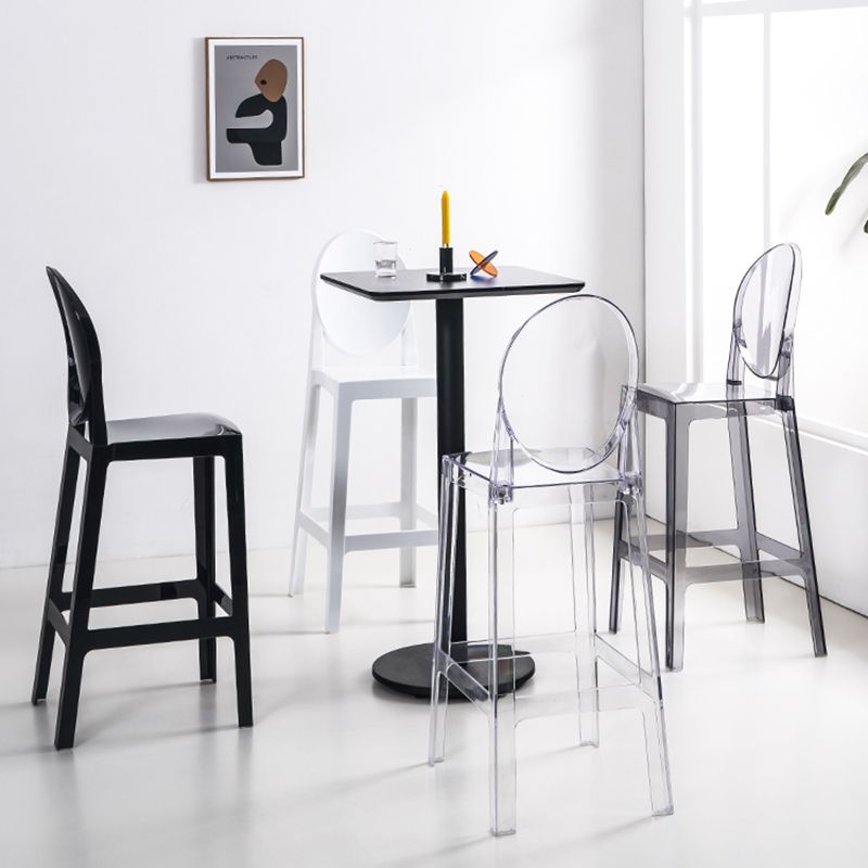Nordic kunststof barkruk met volledige rugleuning, 26" H hoge binnenkruk met vierkante zitting