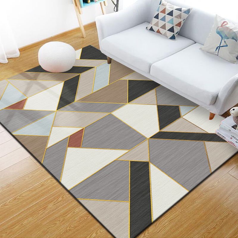 Skandinavischer geometrischer Teppich, mehrfarbiger Polyster-Innenteppich, rutschfeste Rückseite, haustierfreundlicher Teppich zur Dekoration