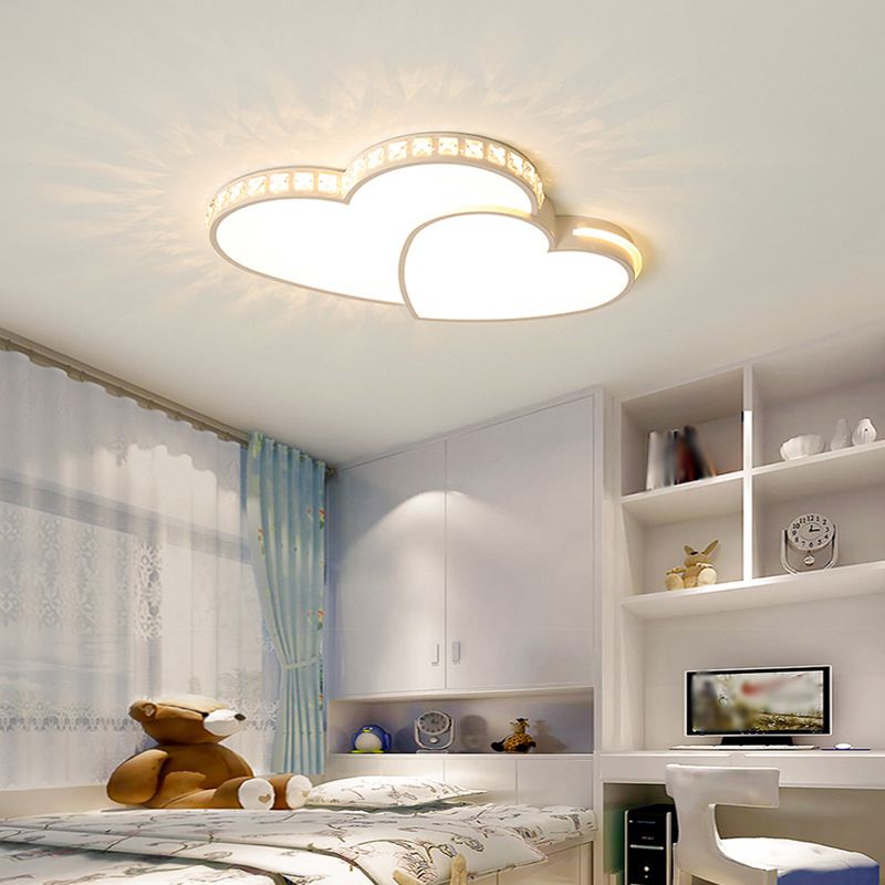 Witte LED-plafondlamp in moderne luxestijl, hartvormige inbouw met acrylkap