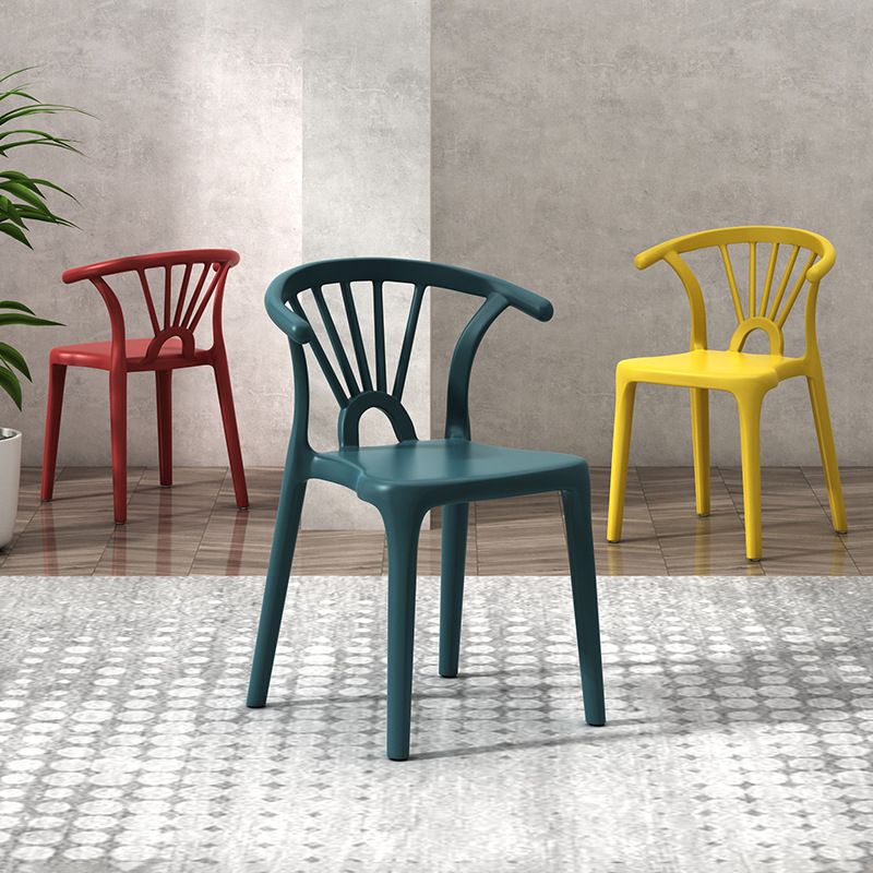 Sedia a braccio di plastica moderna per casa sedia da pranzo per le braccia