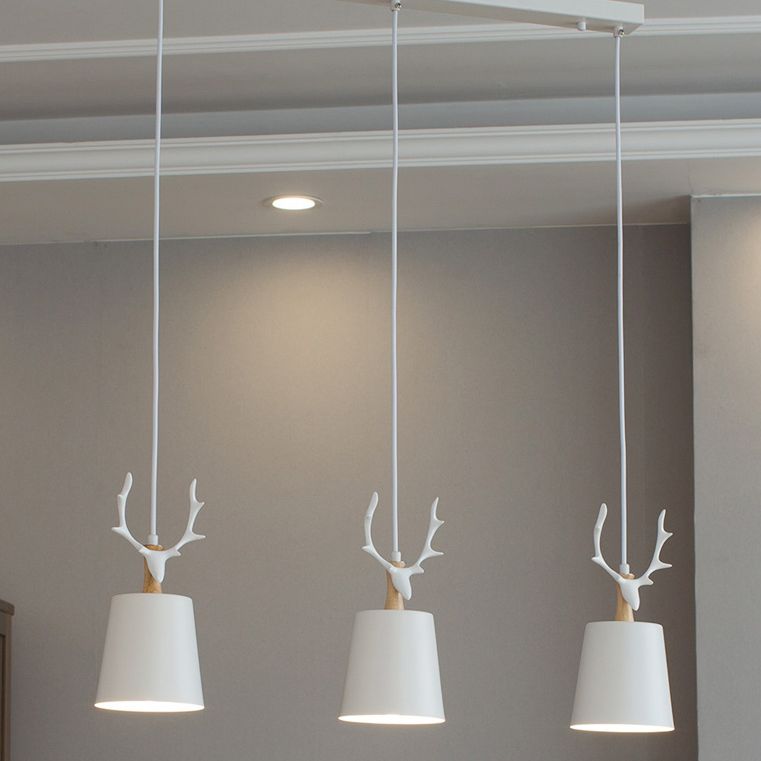 Decoración de ciervos de luz colgante de estilo nórdico de 3 bulb