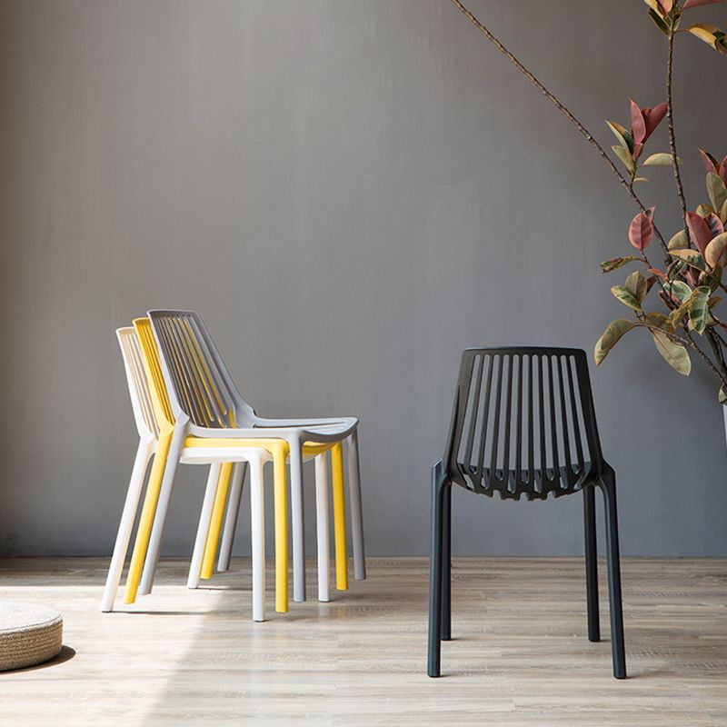 Nordic Style Armless Side Chairs Plastic Chair with 4 Legs for Home Use