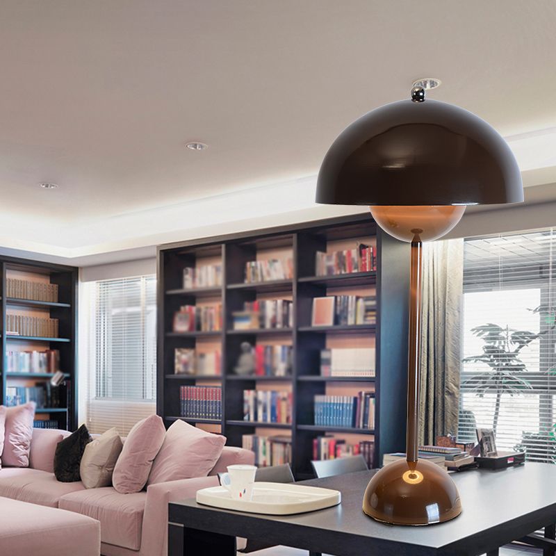 Lampes de table de nuit en métal dôme de style moderne 1 lampe de table légère