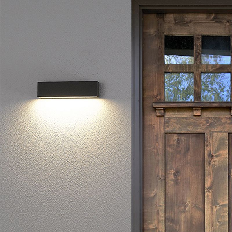 Modern Black Wall Lamp LED Wall Mount Lamp with Glass Shade for Garden