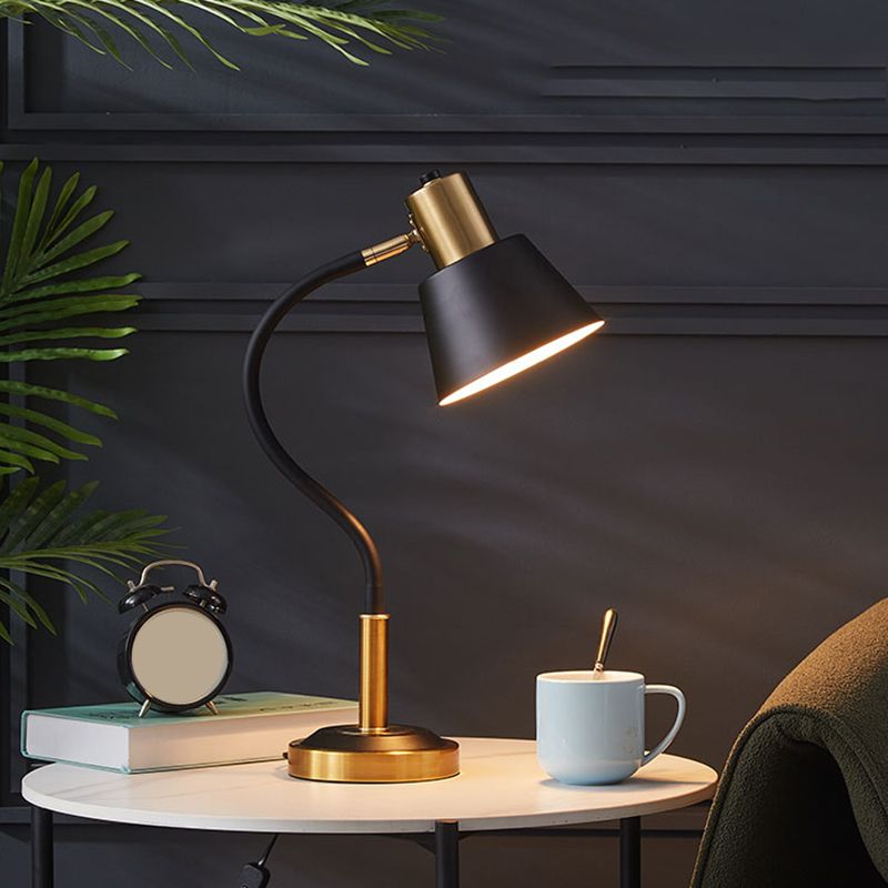 Cono 1 lampada da tavolo leggera Lampade da tavolo da notte moderno in metallo moderno in nero