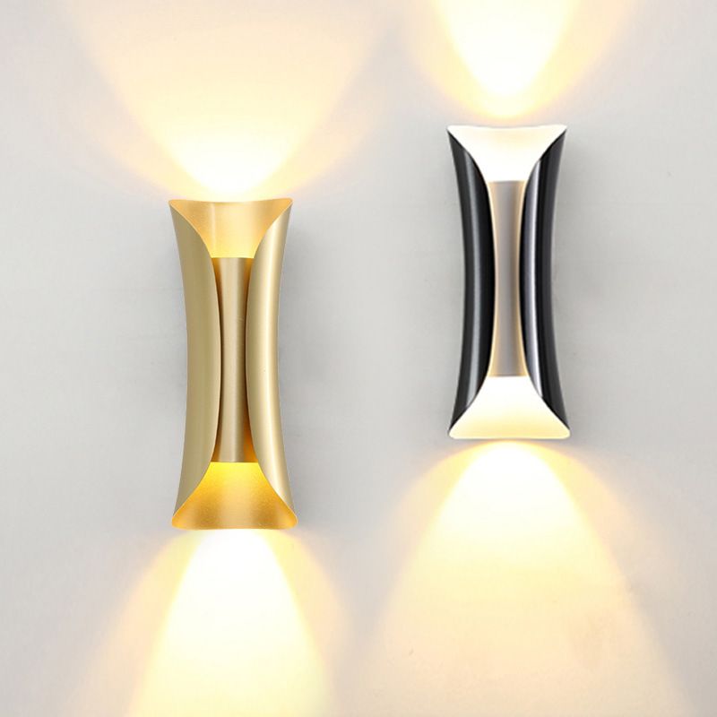 Metal Geometric Shape Wall Lighting Modern Style 2 Lights Wall Mounted Light Fixture