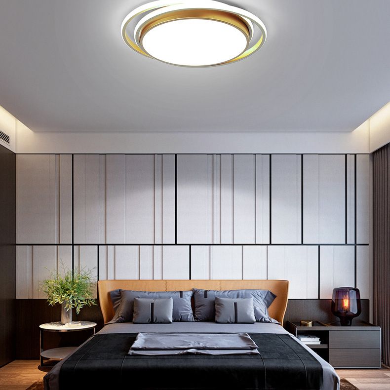 Modern Minimalist Metal Flush Mount Ceiling Lamp Gold Circular Shape LED Flush Mount Lighting for Bedroom