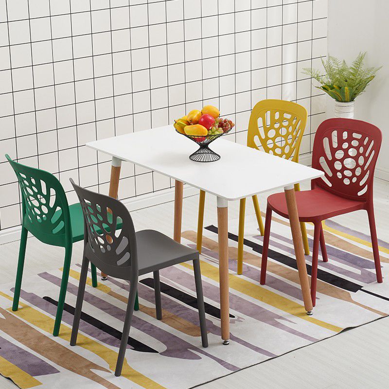Modern Style Side Chair Plastic Stackable Dining Chair for Dining Room