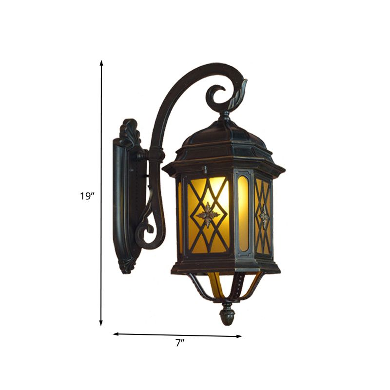 Illuminazione da parete a gabbia per uccelli in alluminio, applique da esterno rurale a 1 testa in nero con paralume in vetro smerigliato