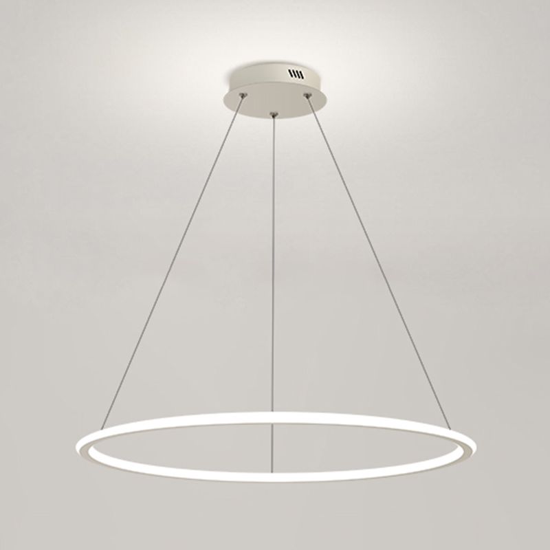 Lampaggio della sala da pranzo moderna per sala da pranzo.