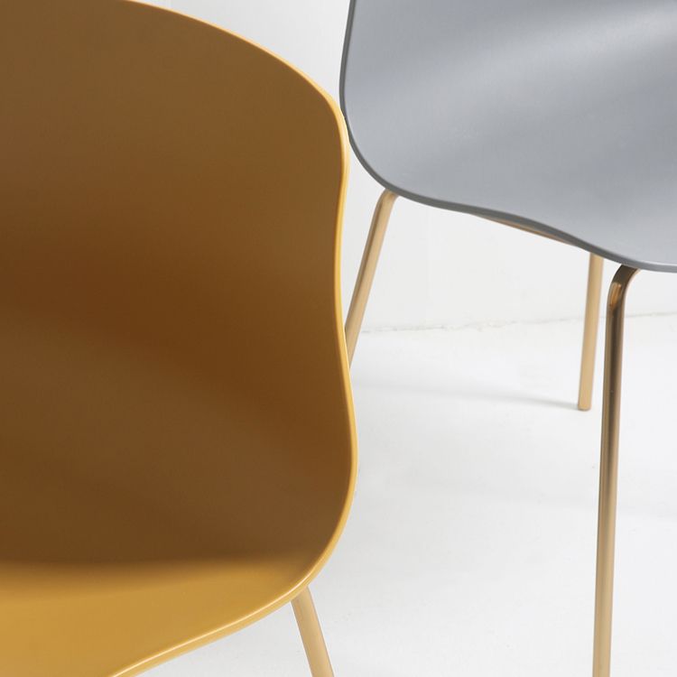 Sillas de comedor de metal contemporáneo, sillas sin brazos, sillas de comedor de plástico para restaurante