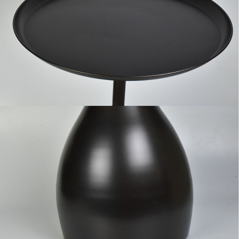 Mid-century Modern Round Modern Style Metal Table with Pedestal Base Side Table