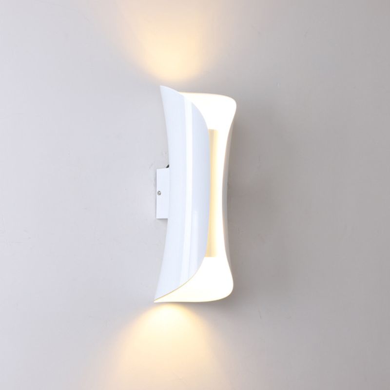 Modern Style Curl Wall Sconce Metallic 2-Lights Wall Mount Light in Black and White