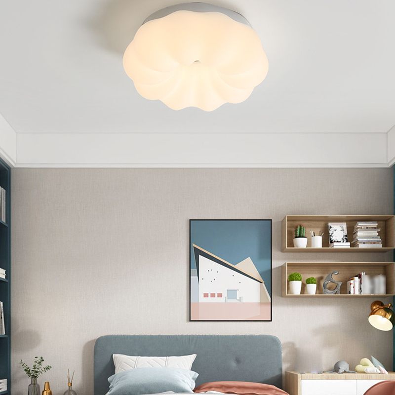 White Shaded LED Ceiling Light Modernism Flush Mount Lighting for Room
