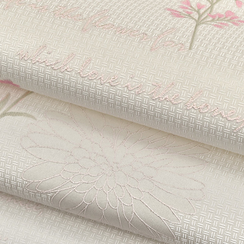 Non-Woven Fabric Wall Covering Blooming Flower Textured Wallpaper Roll in Soft Color