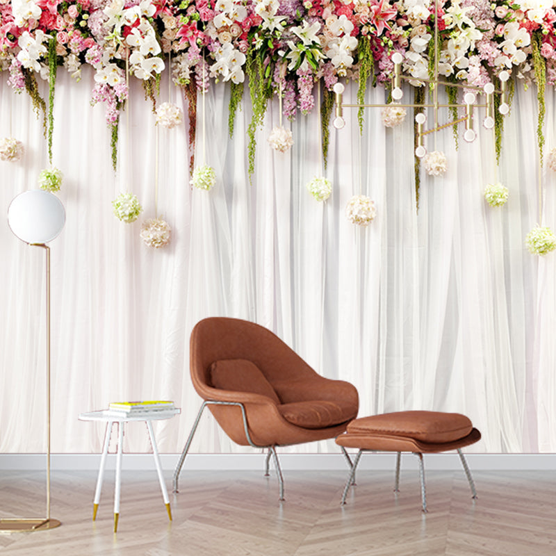 Flower-Edge Drapes Mural Wallpaper Modernist Non-Woven Wall Covering in Pink-Green