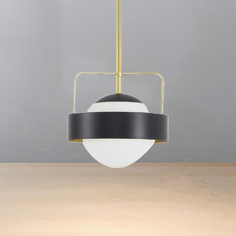 Luz de colgante global de estilo moderno vidrio esmerilado y metal 1 lámpara colgante de acabado negro claro