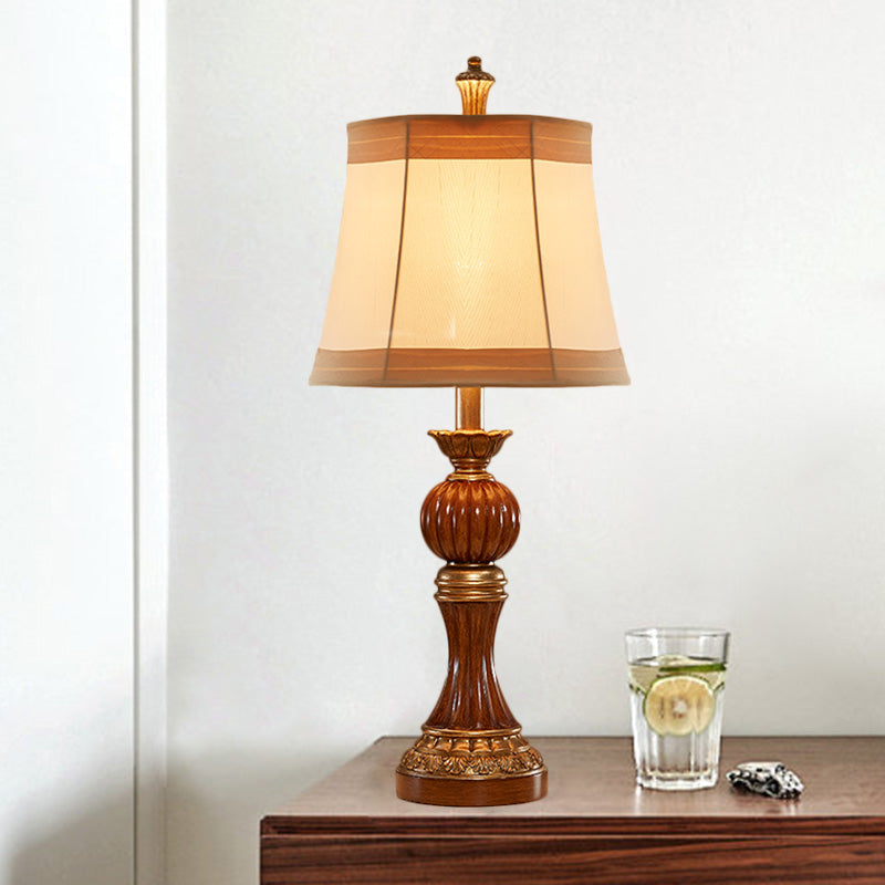 Lampada da scrivania con base a balaustra marrone Lampada da comodino per sala studio in resina vintage con 1 lampadina con paralume in tessuto