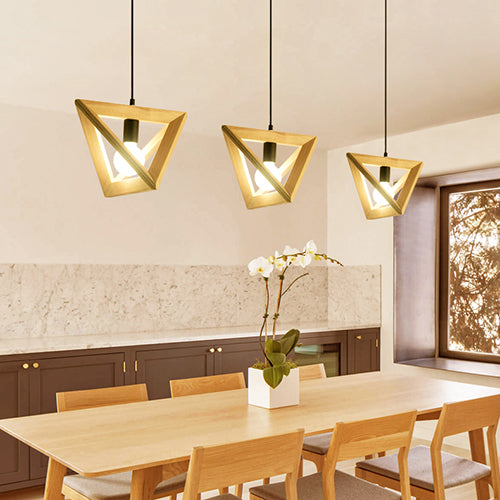 Luce a sospensione beige in stile giapponese con tonalità triangolare 1 lampada a sospensione in legno chiaro per cucina
